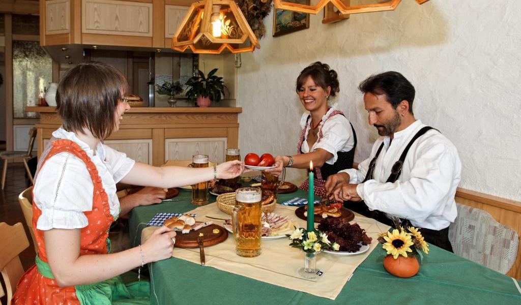 ホテル Landhaus Maria Bed&Breakfast レーゲン エクステリア 写真