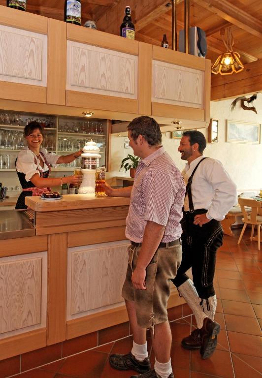 ホテル Landhaus Maria Bed&Breakfast レーゲン エクステリア 写真