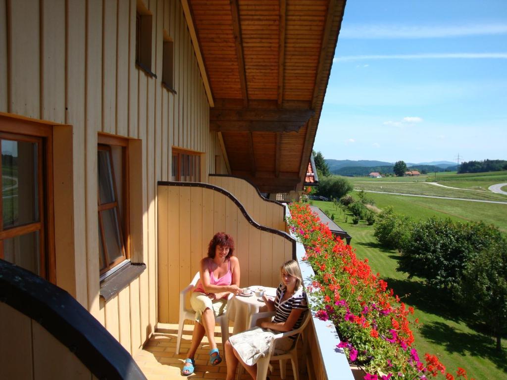 ホテル Landhaus Maria Bed&Breakfast レーゲン 部屋 写真